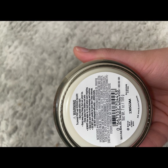 BBW single wick candle limited editok hot cooca and cream - Picture 3 of 4